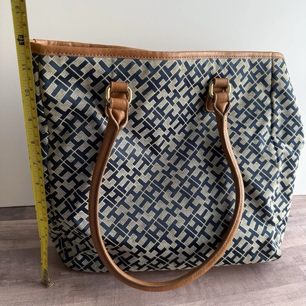 Tommy Hilfiger Large Handbag Brown/Cream - Used and in Amazing‎ Condition